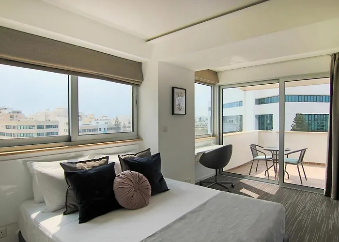Phaedrus Living: Luxury Suite Nicosia 507